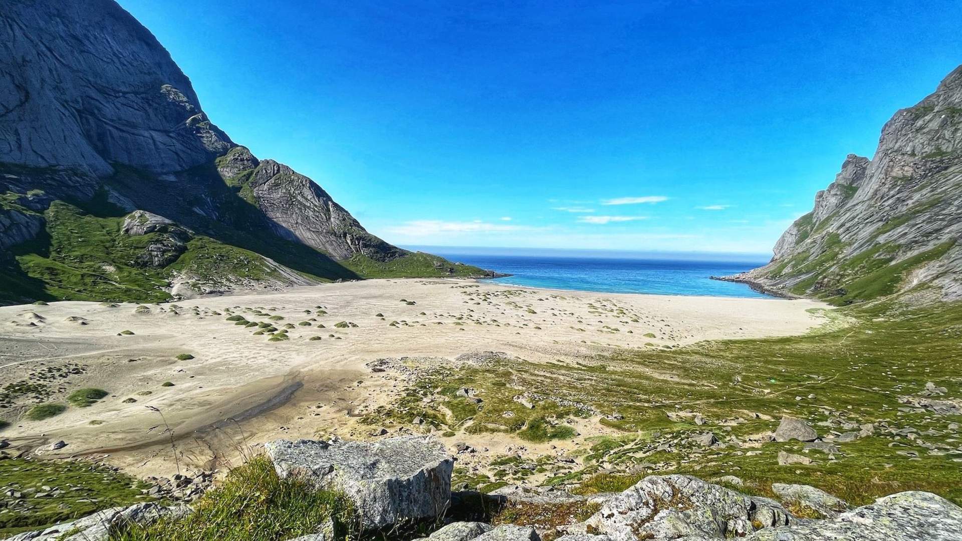 From Reine to Bunes beach in kayaking