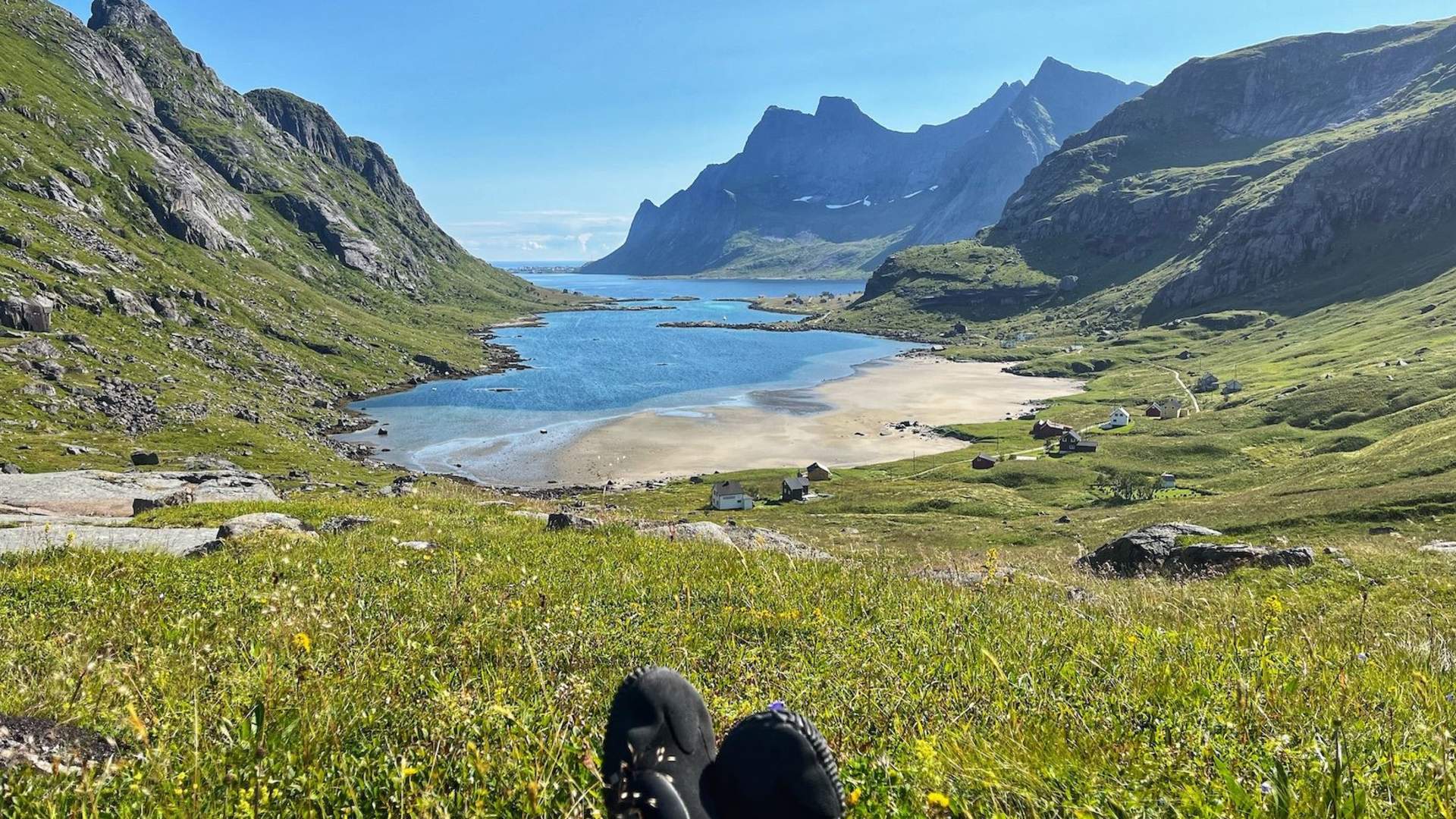 From Reine to Bunes beach in kayaking