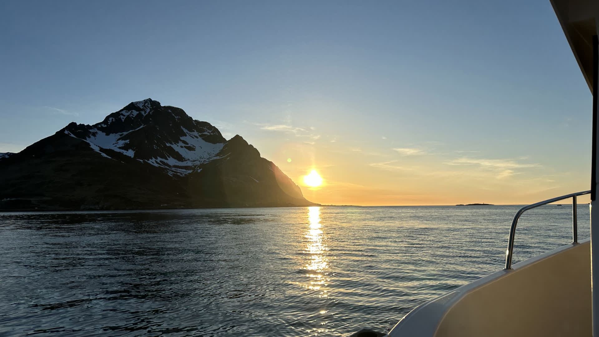 Private exclusive midnight sun cruise by boat - 2 hours