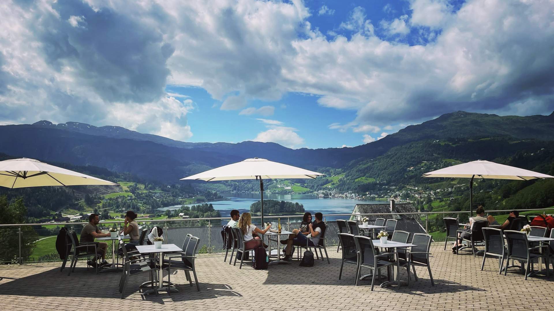 Guided tour and tasting at the Fruit and Cider Route, Ulvik