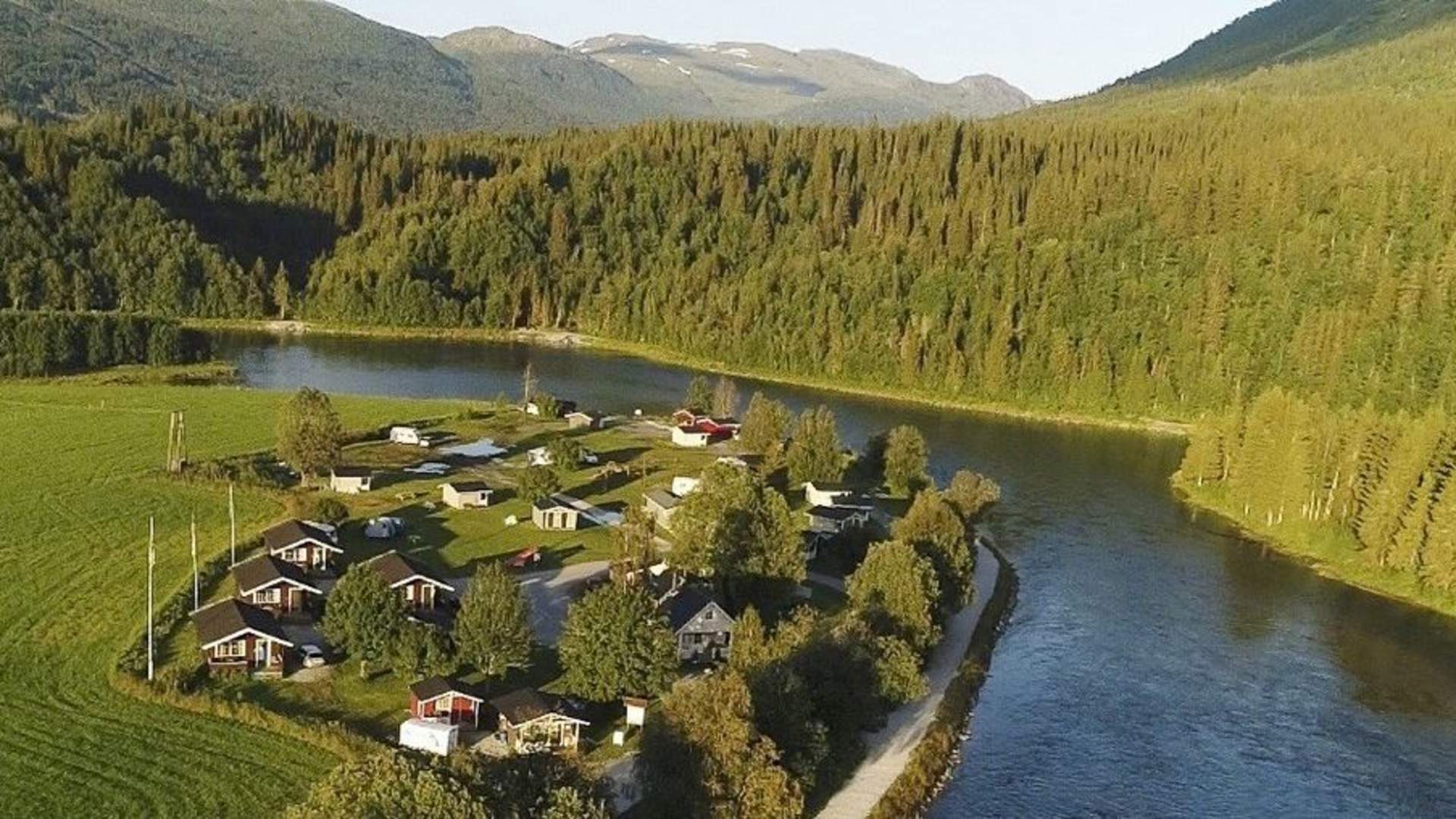 Salmon fishing at Korgen Camping