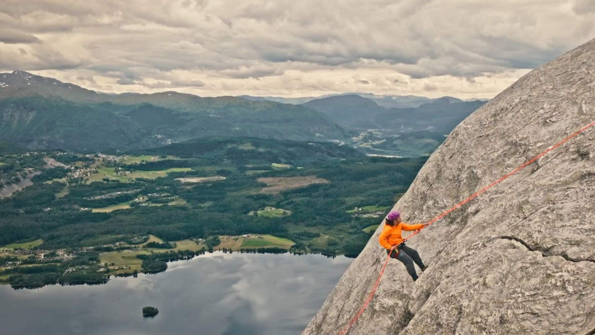 Lønahorgi Mountain Climb, with Wild Voss