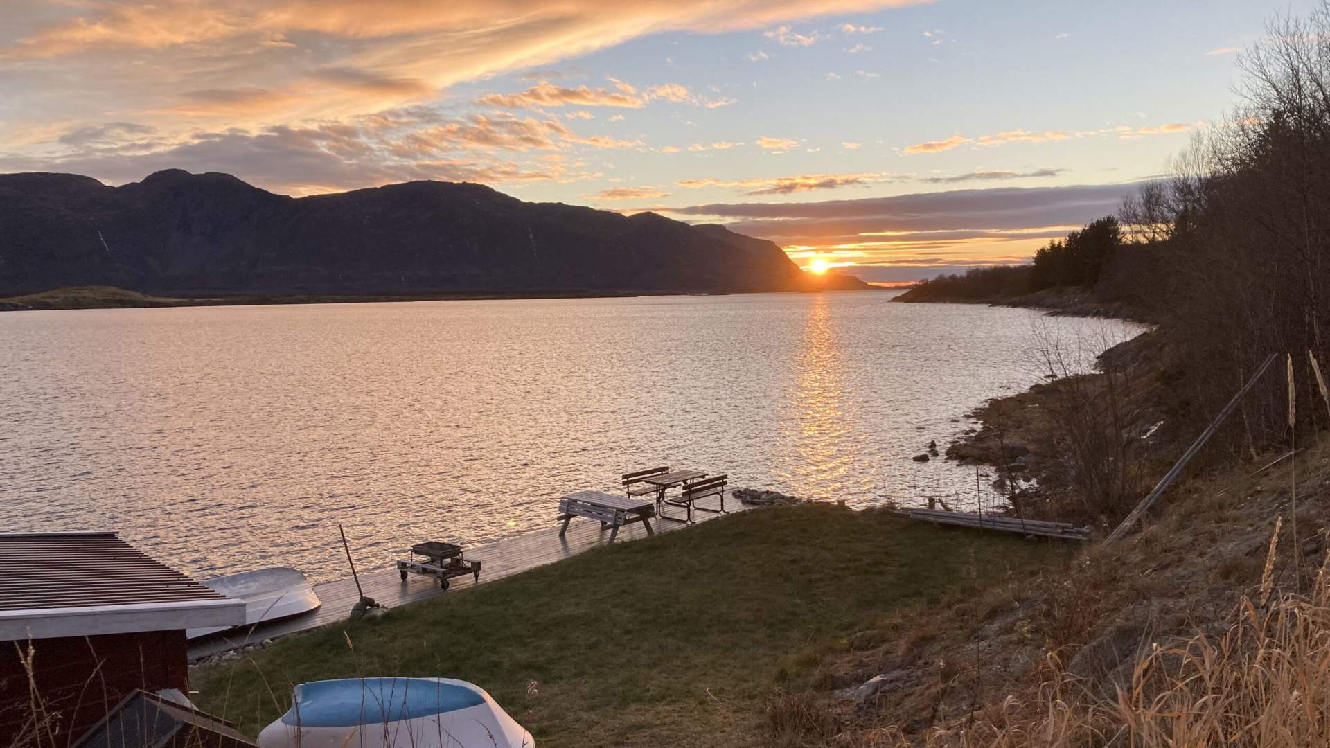 Brønnøysund Kajakk- courses and rental of kayaks, SUPs, and boats