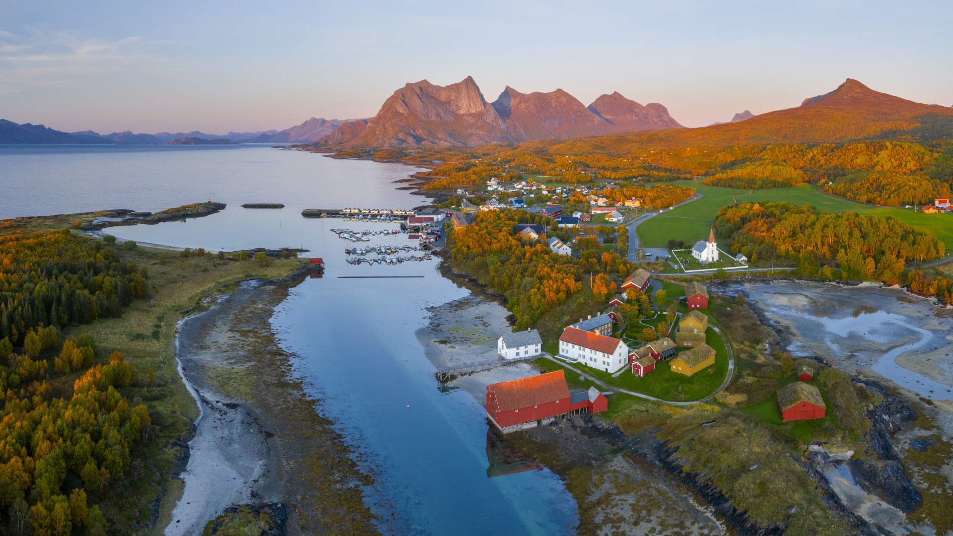 Kjerringøy & Nordfjord Cruise - Bodø - Brim Explorer