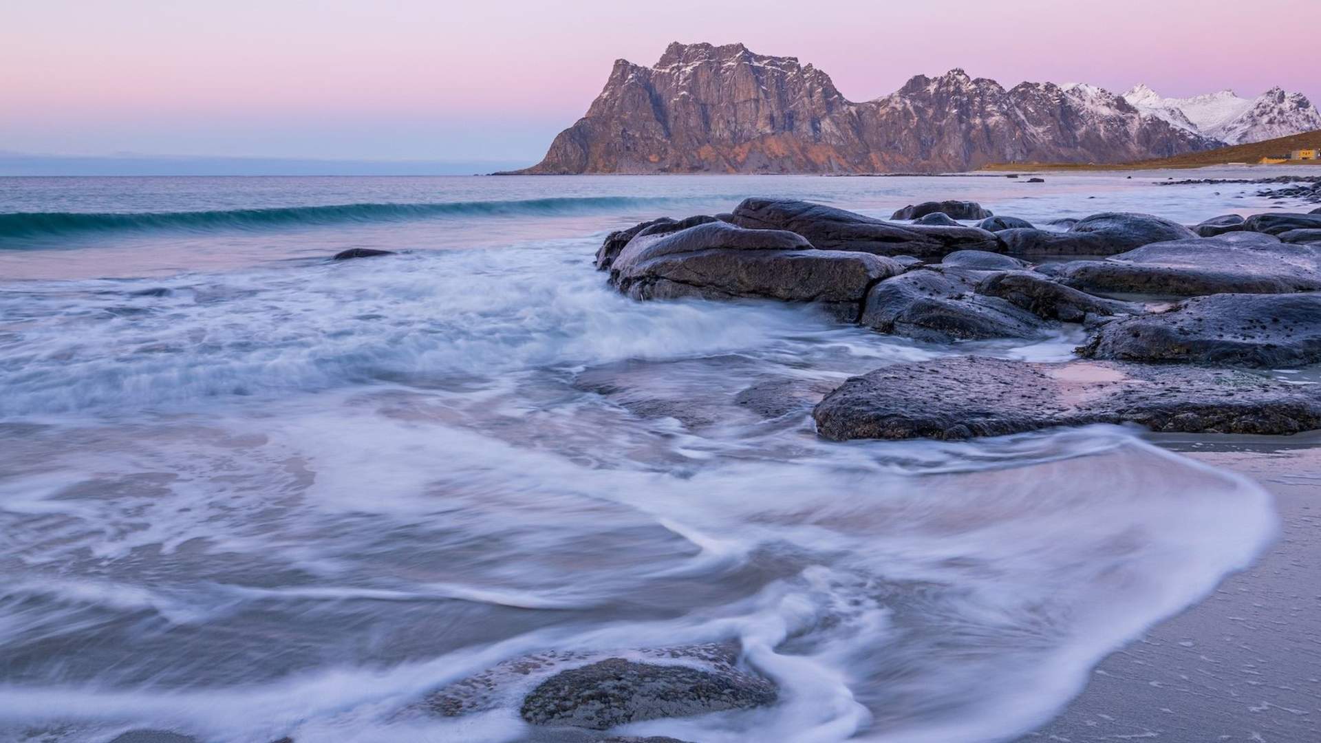 Lofoten Iconic Photo Spots - Lofoten Luminance