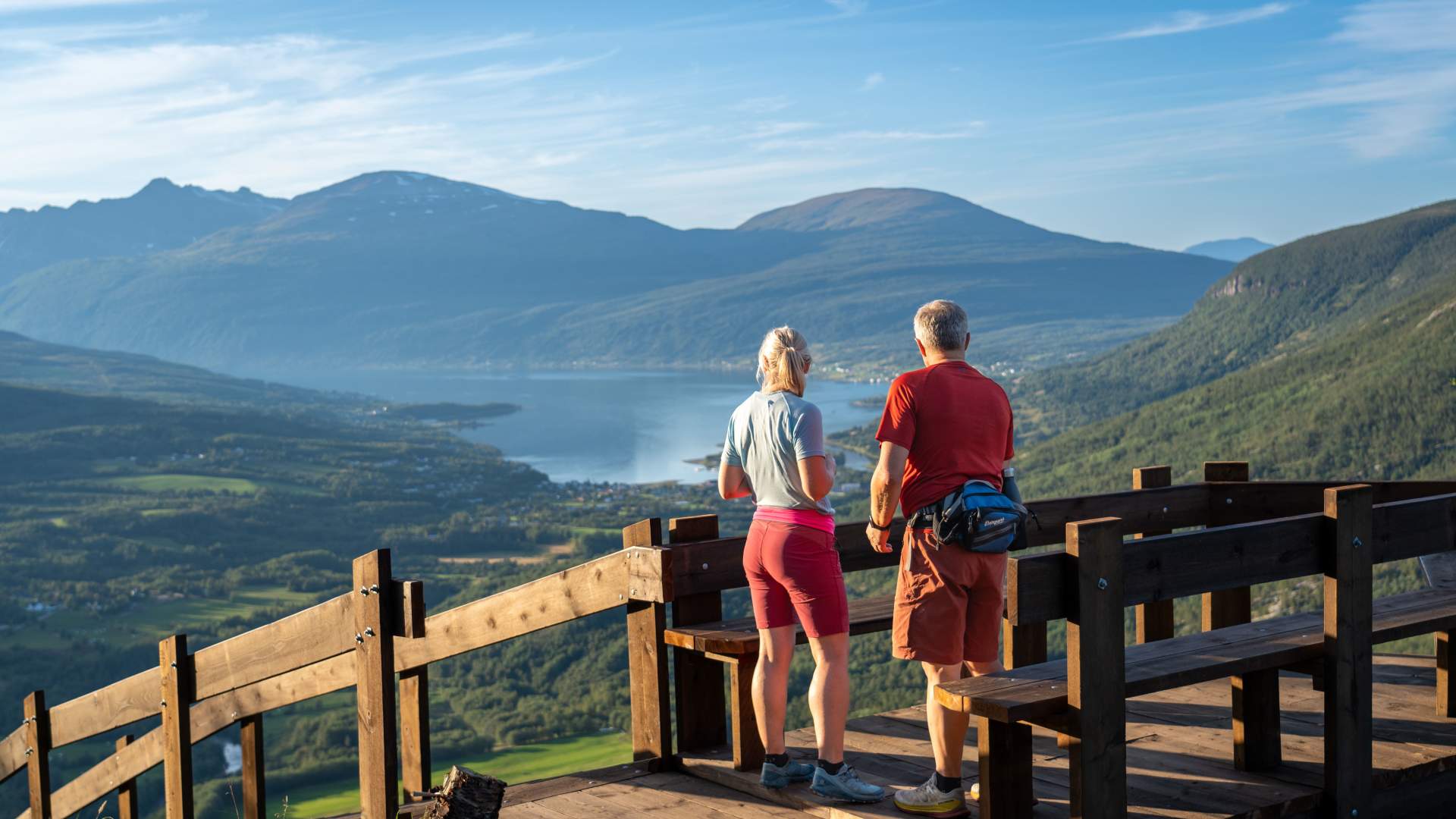 The Midnight Sun Hiking Steps