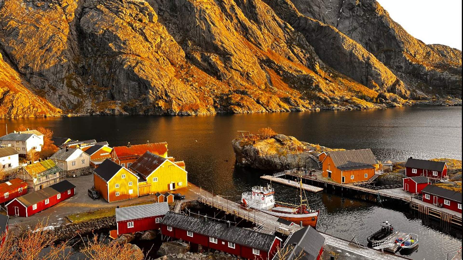 Day Tour Tromsø&#8211;Lofoten via Harstad (one way)