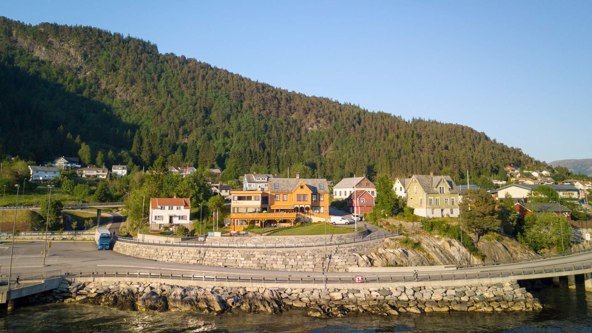 Lavik Fjord Hotel Restaurant
