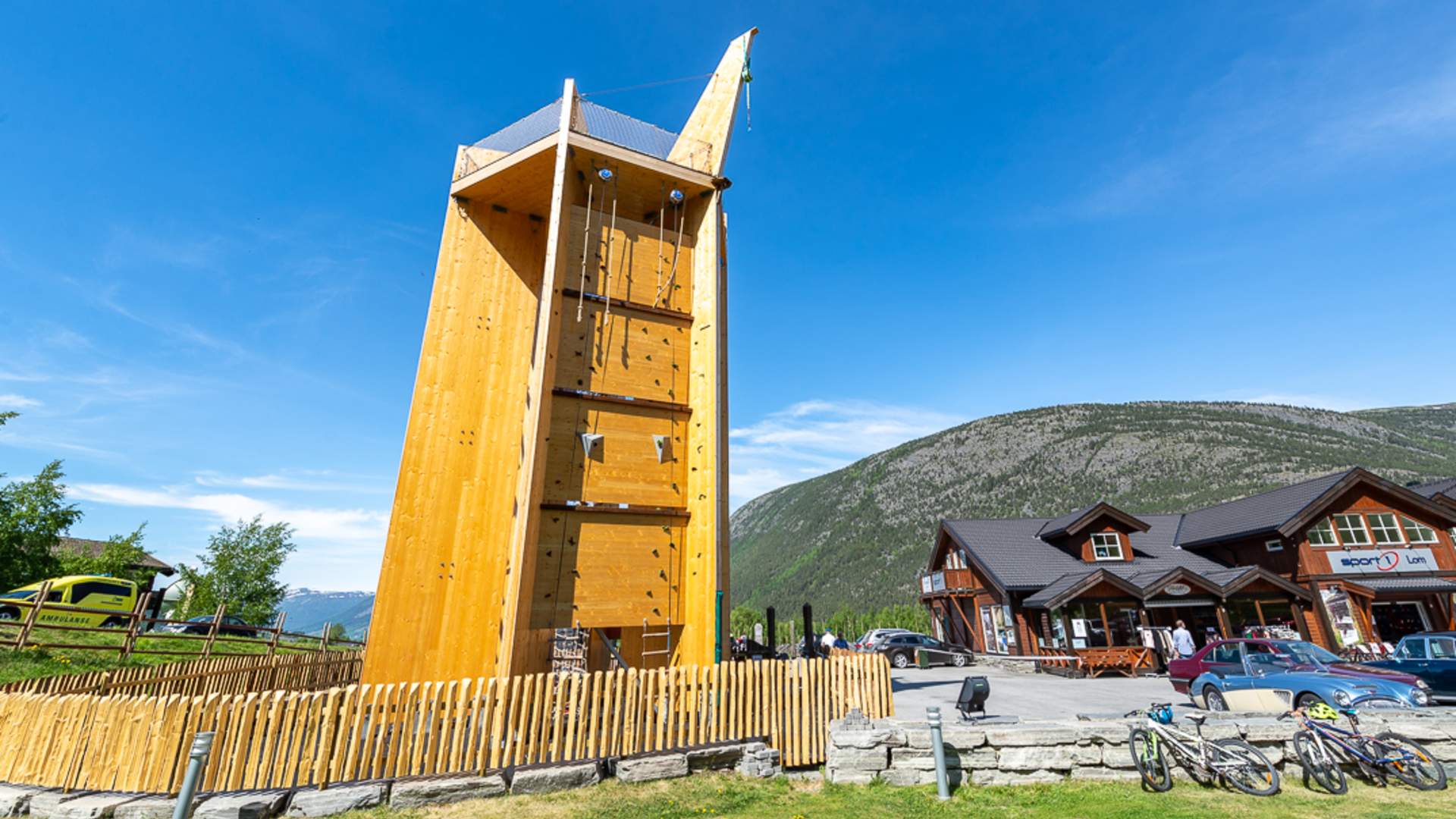 Lom Aktivitetspark - Klatretårn - Aktiv i Lom