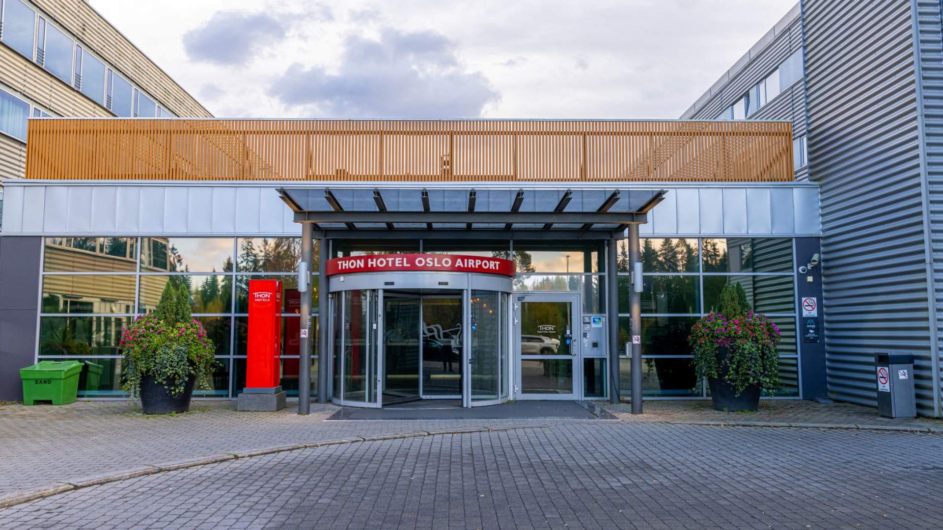 Thon Hotel Oslo Airport fasade