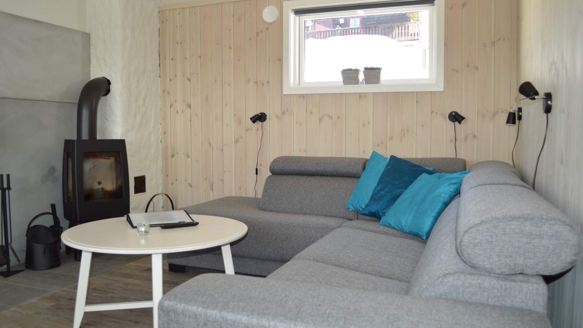 244cc83f-285d-4a25-9c5f-70095b096489