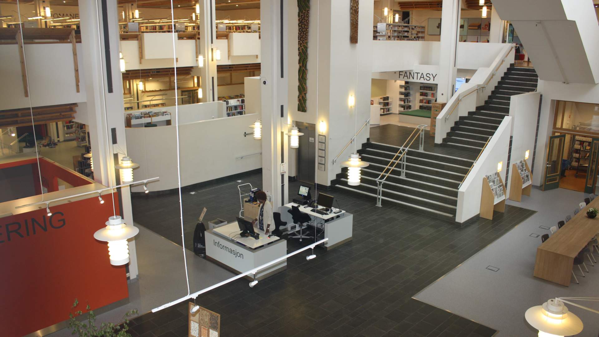 Inne på Arendal bibliotek