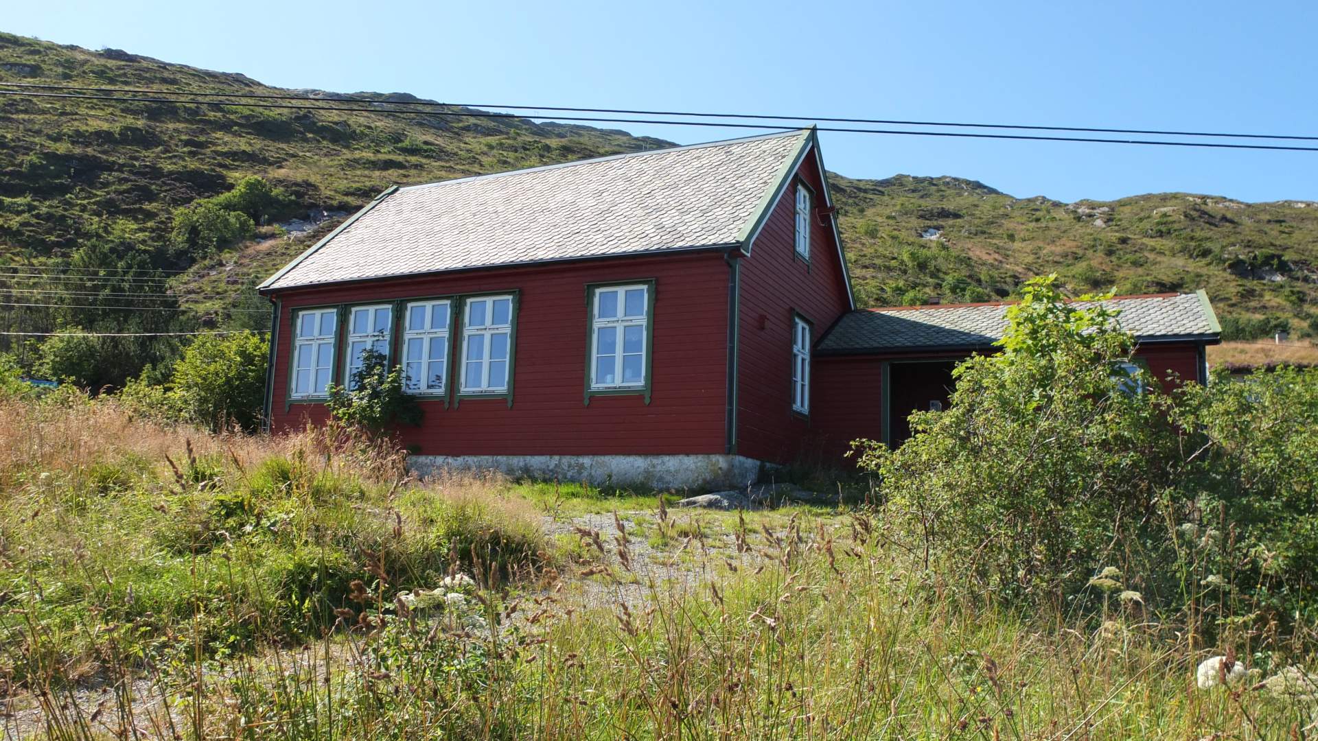 Skulehuset på Kinn. Foto: Sara Marie Ytreøy