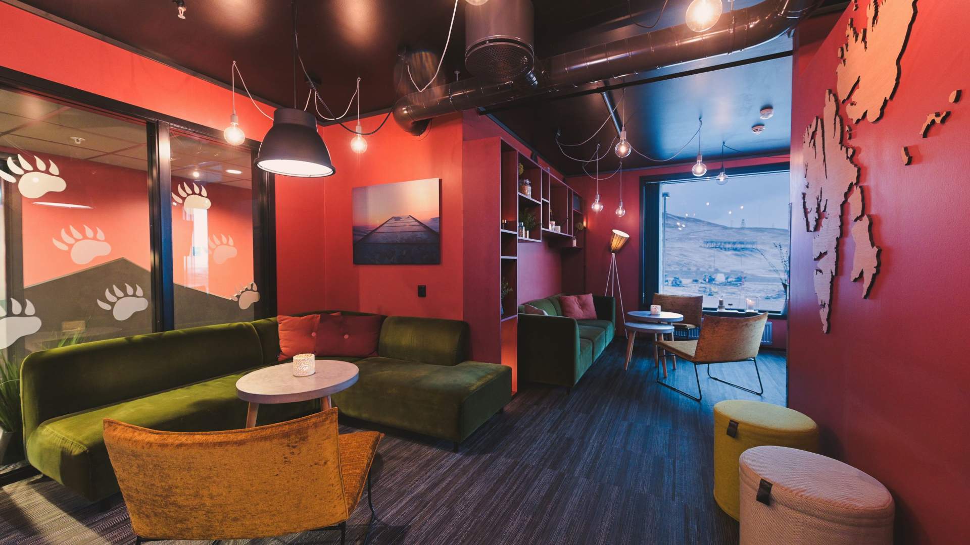 3_Svalbard Hotell The Vault_resepsjon_lobby (5)