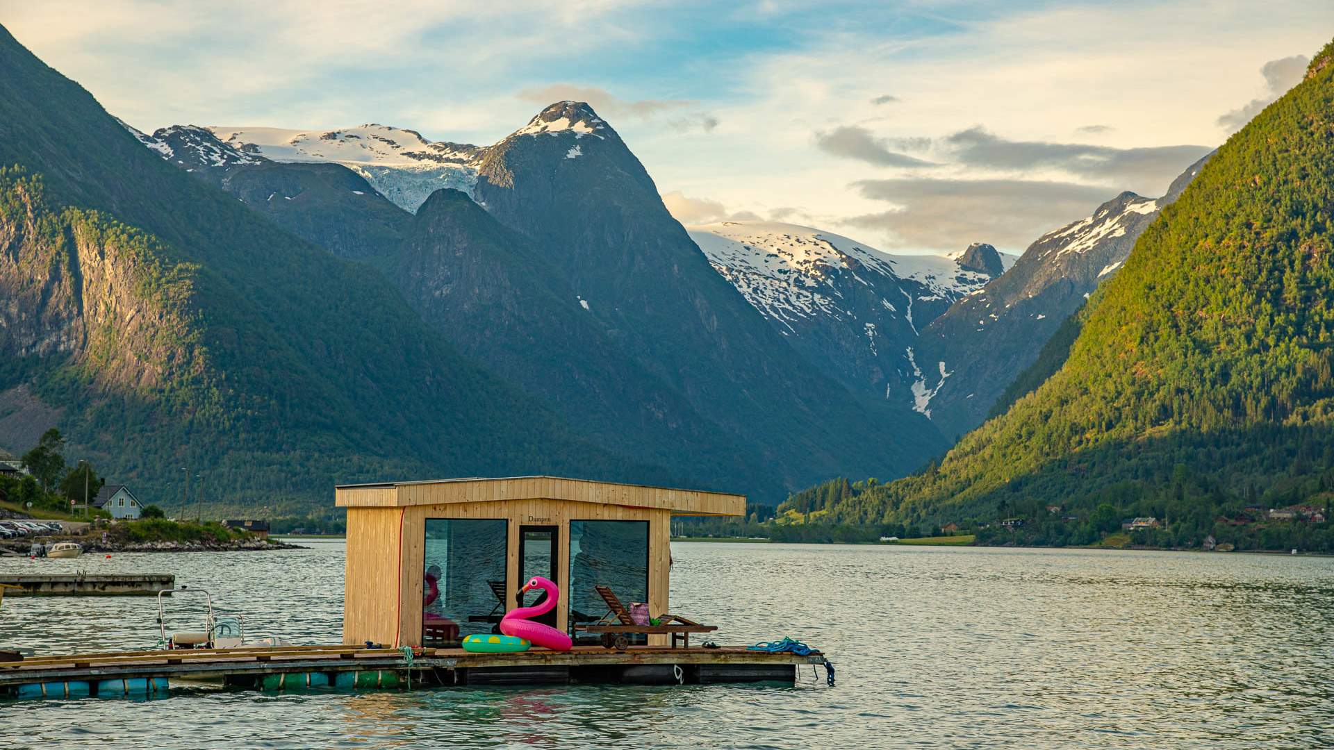 Dampen Sauna