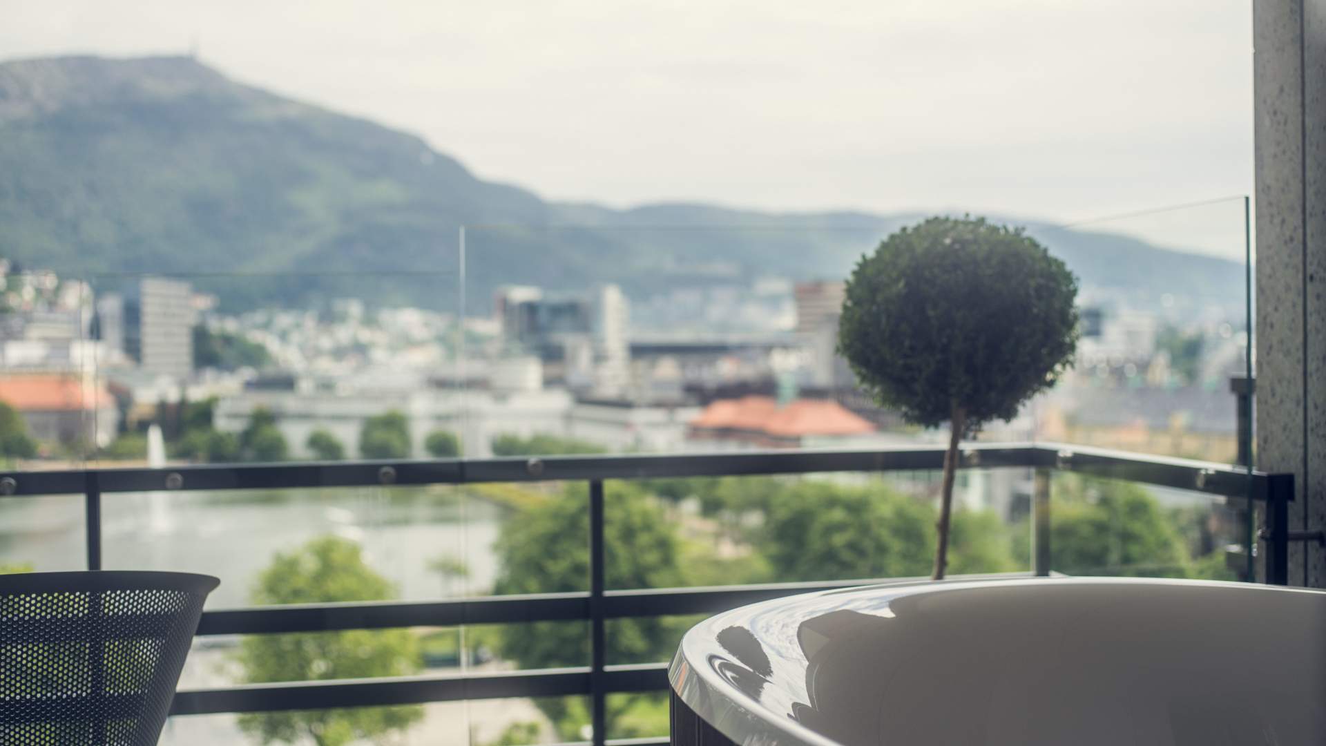 41576_HotelNorgeByScandic_HotelNorgesuiten_view_jacuzzi_