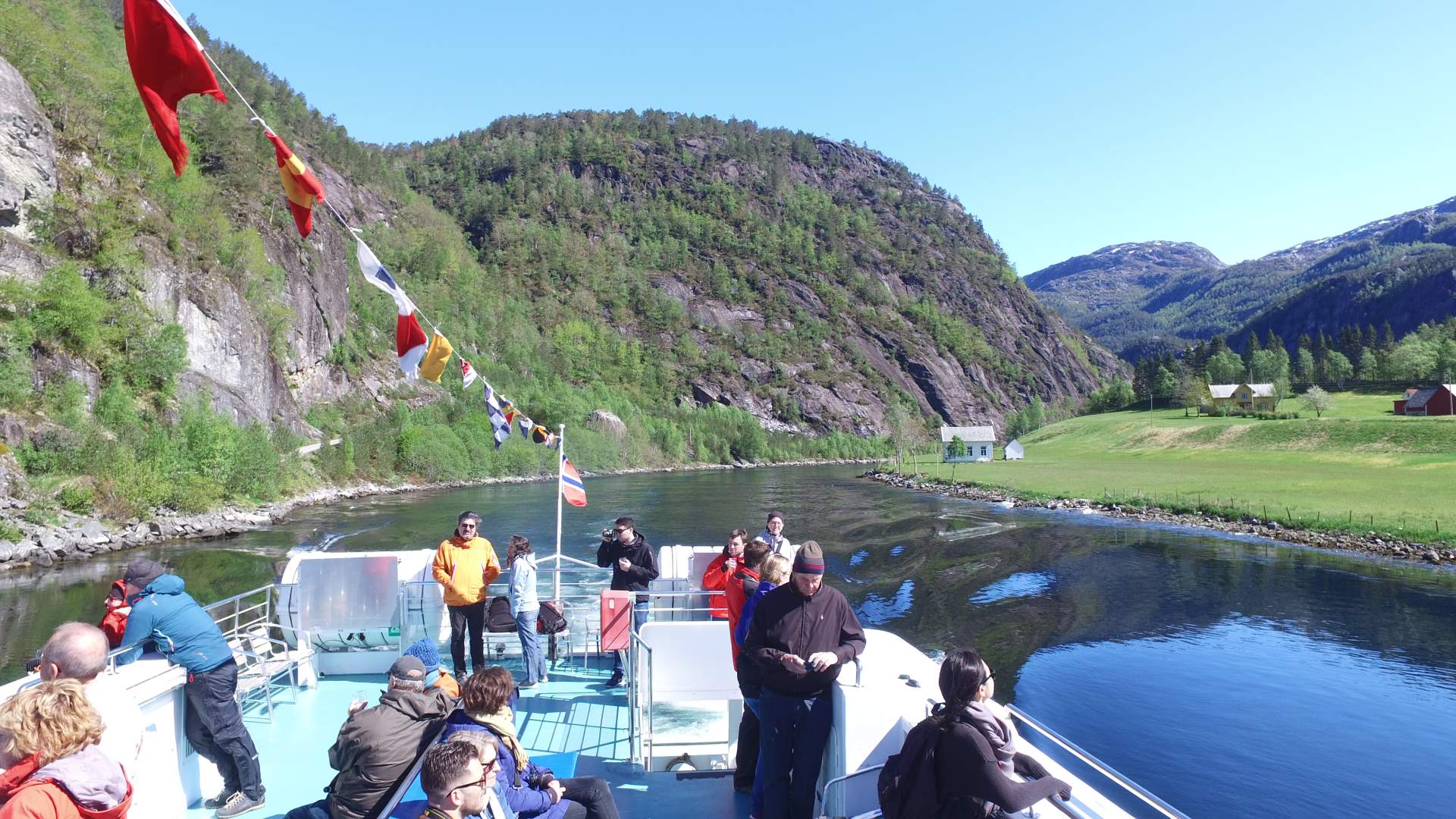 Fjordcruise til Mostraumen