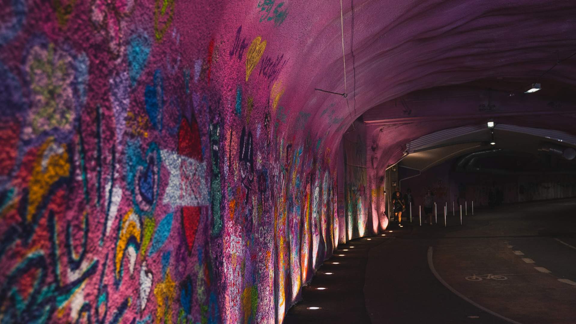 Tunellen - inngang til glassheisen