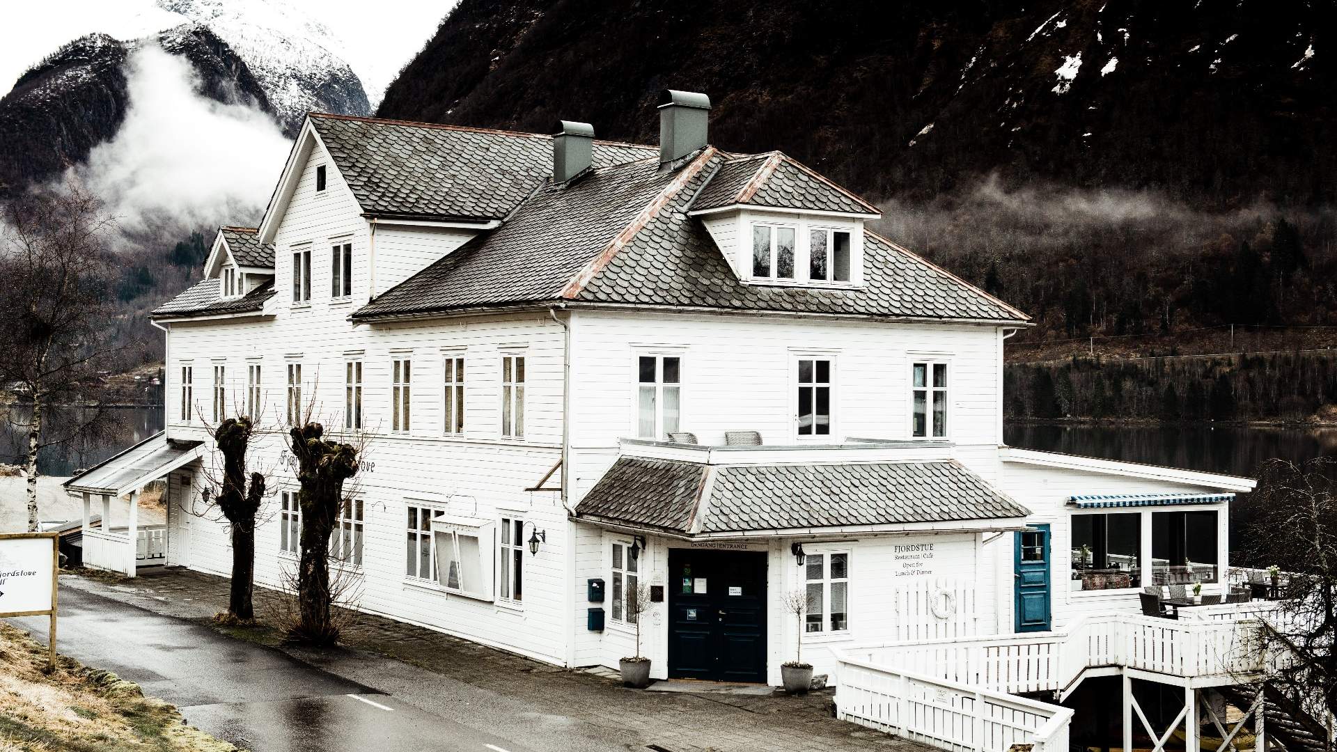 Fjærland Fjordstove Hotell