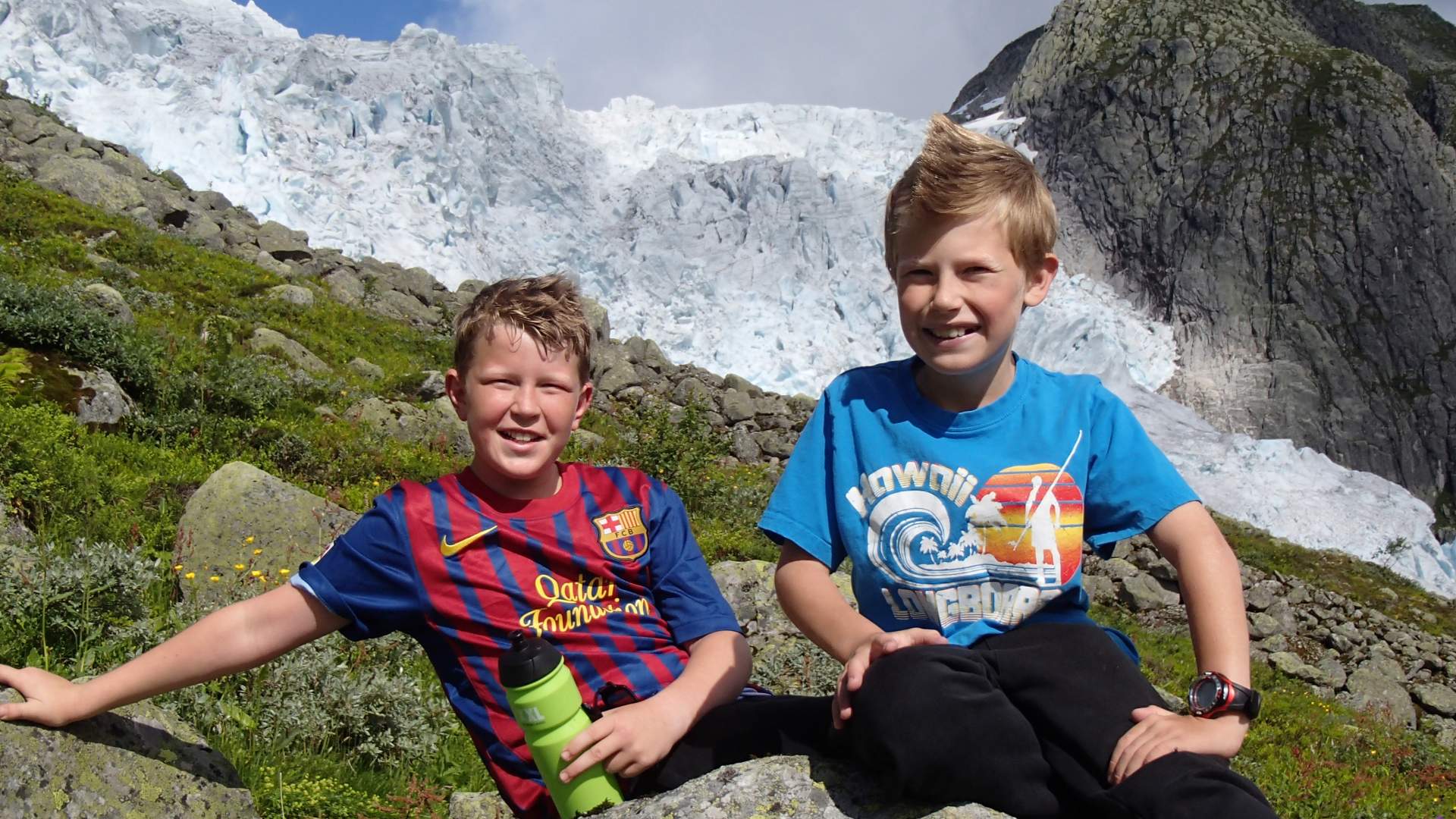 Flatbrehytta høgfjellshytte, Fjærland