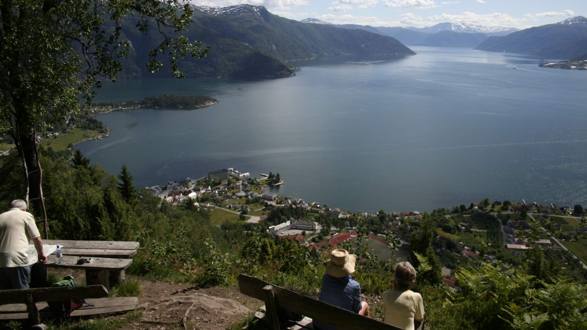 Hiking Balestrand