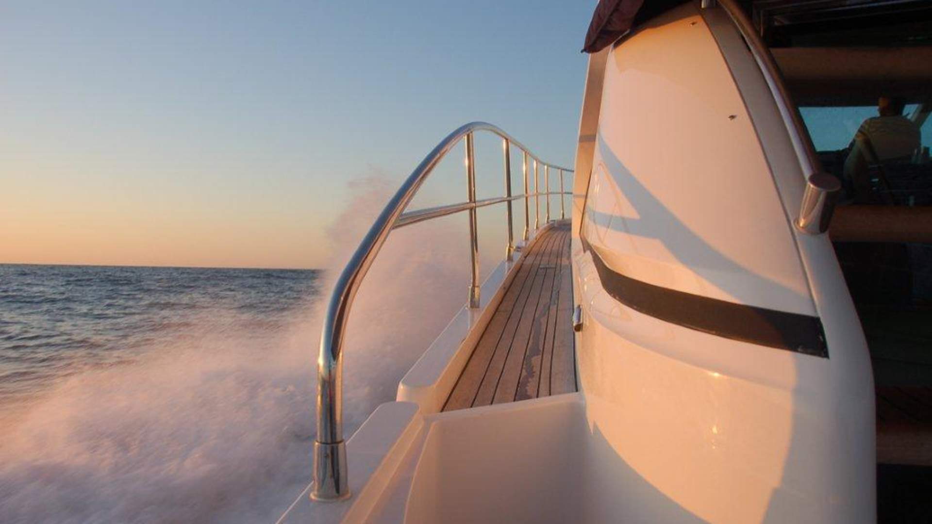 Charter Cruise