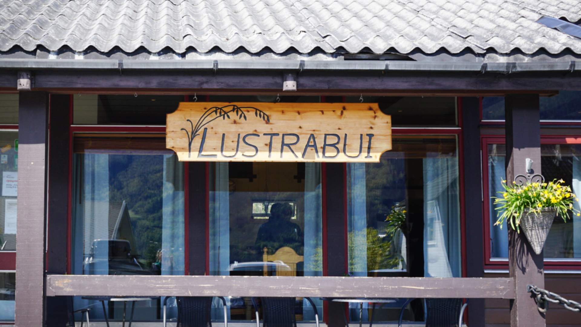 Lustrabui
