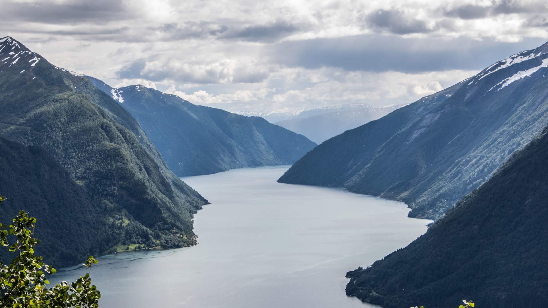Skredfjellet, Fjærland