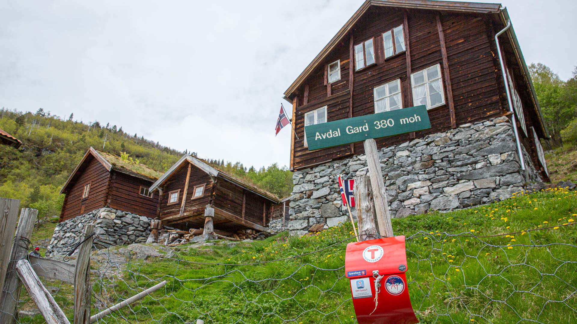 Avdalen Gard, Årdal