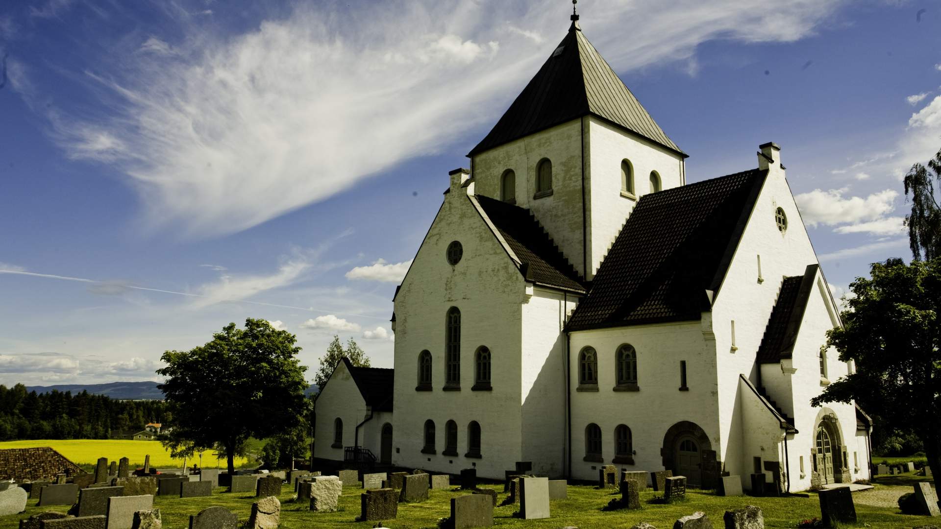 Ås kirke - foto Oda Hveem