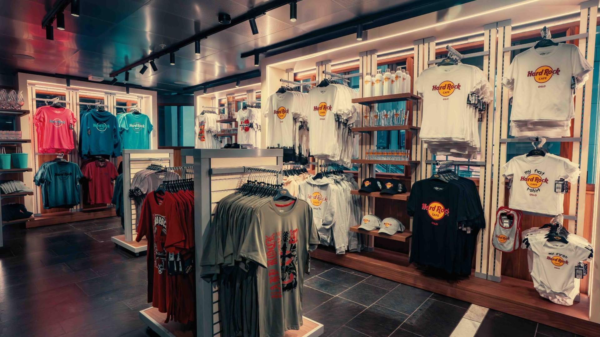 Hard Rock Cafe Oslo Rock Shop