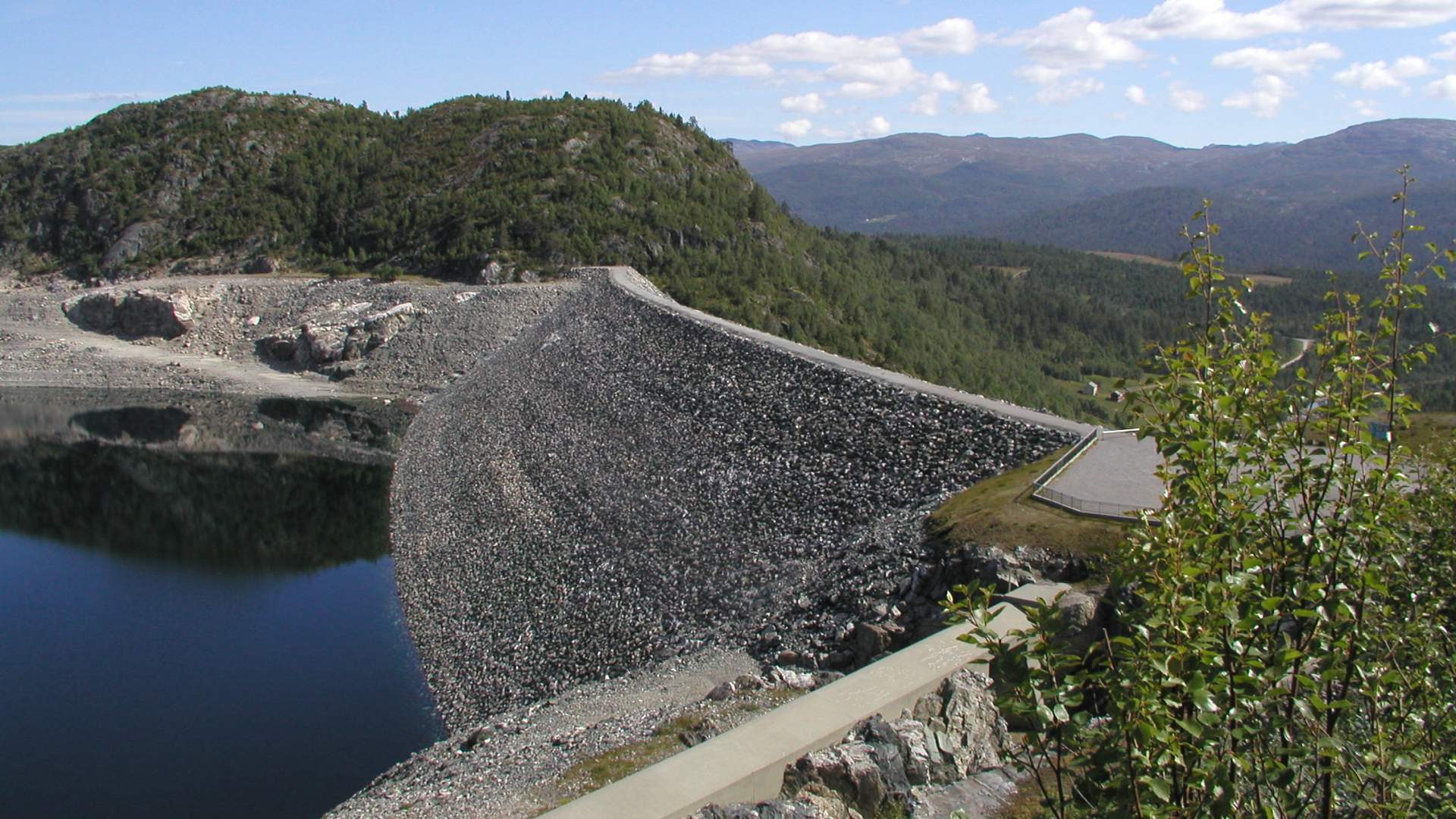 vatnedalsdammen i Bykle