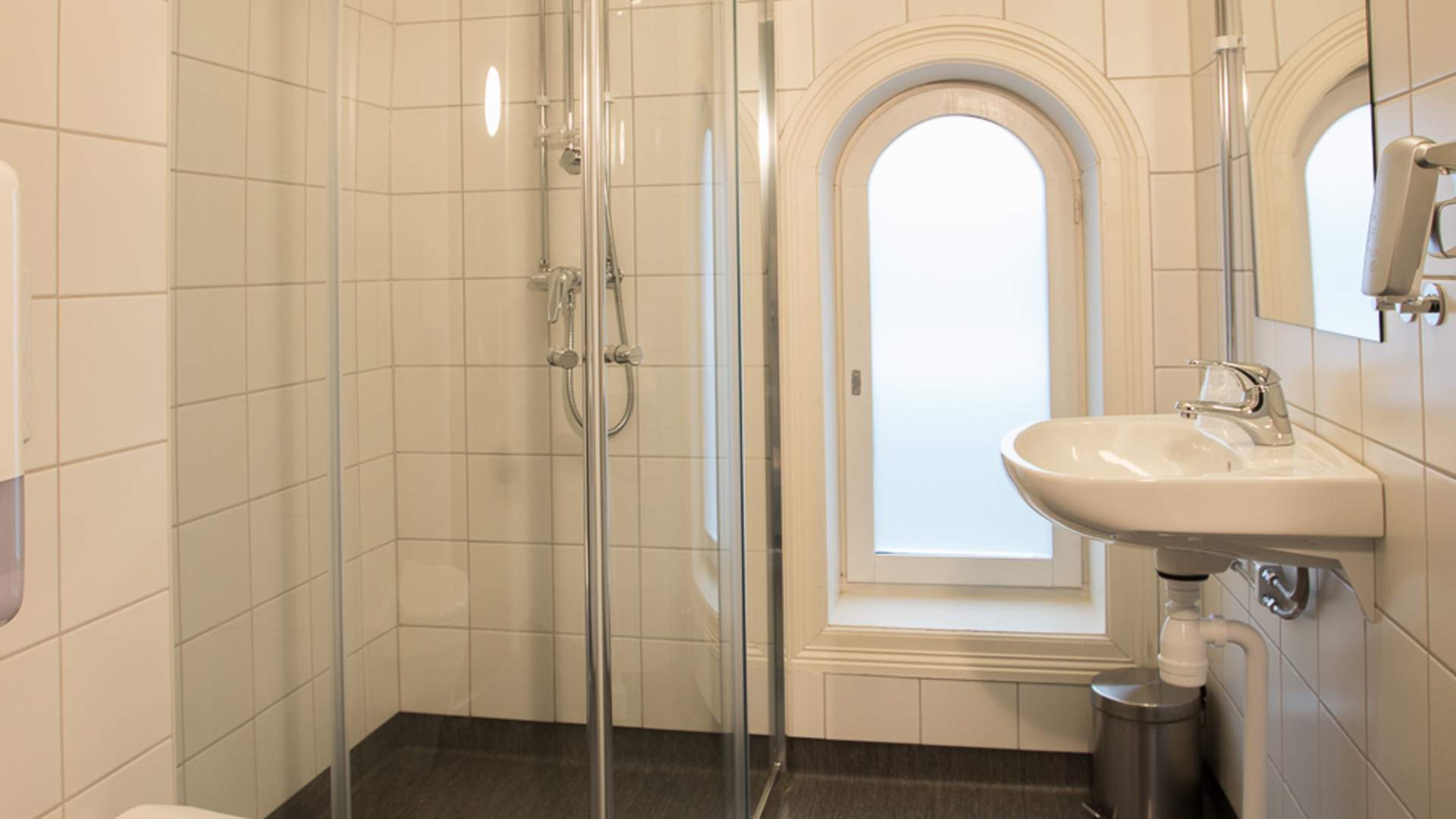Saga Hotel & Poshtel Oslo Central 7