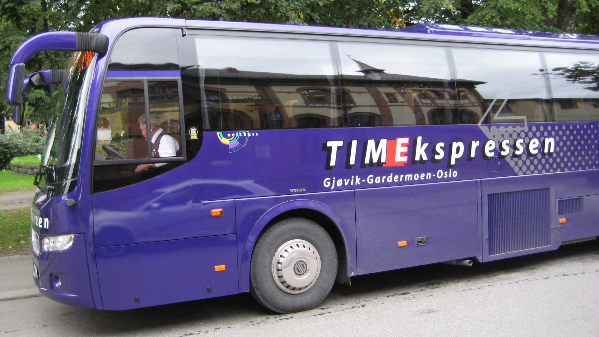 Timekspressen Gjøvik nettbuss