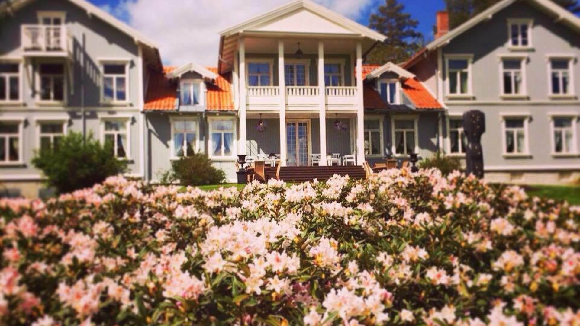 Losby Gods og blomster