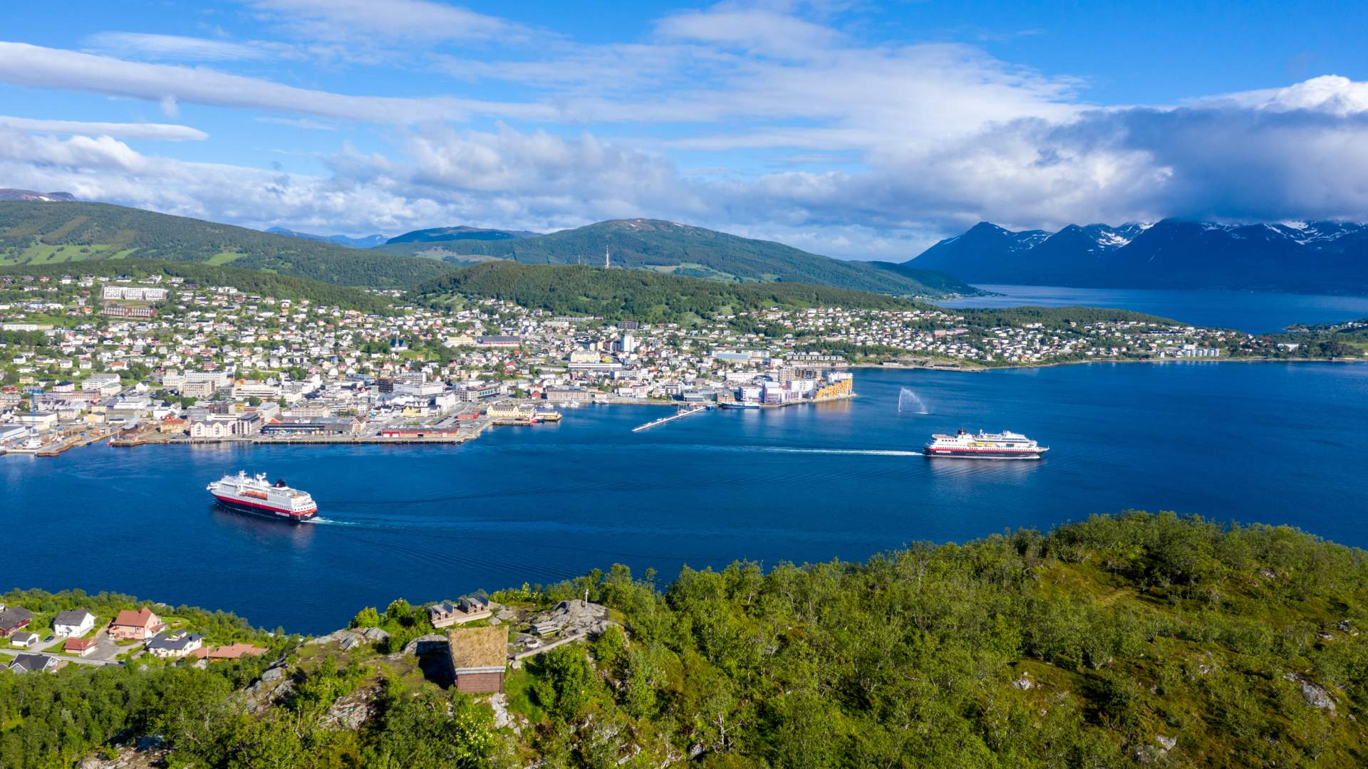 Arcticoncepts-Harstad-panorama-beautiful day-hurtigruten-view-sun-foto Dag Roland