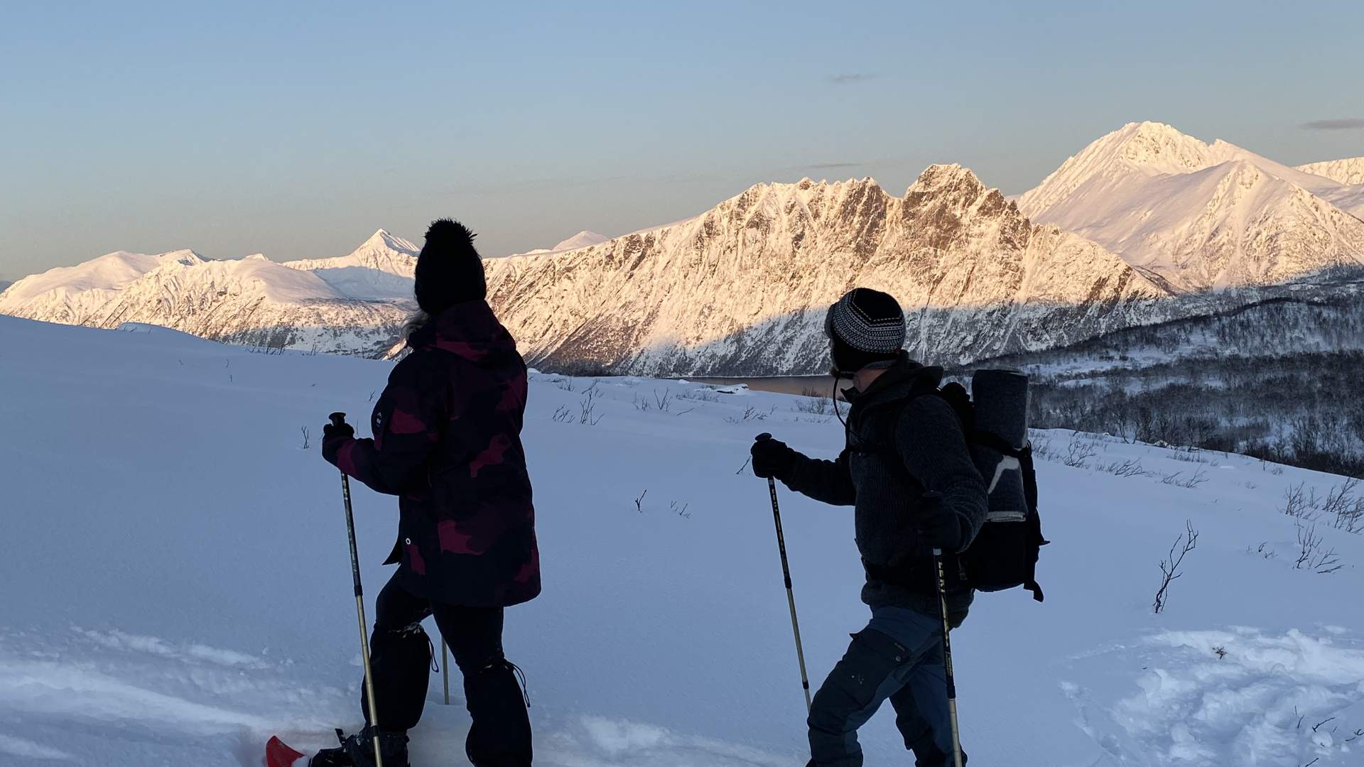 Arcticoncepts-Harstad-snowshoe hiking-Keipen-sunset-panorama-view-foto Bernd Kossmann