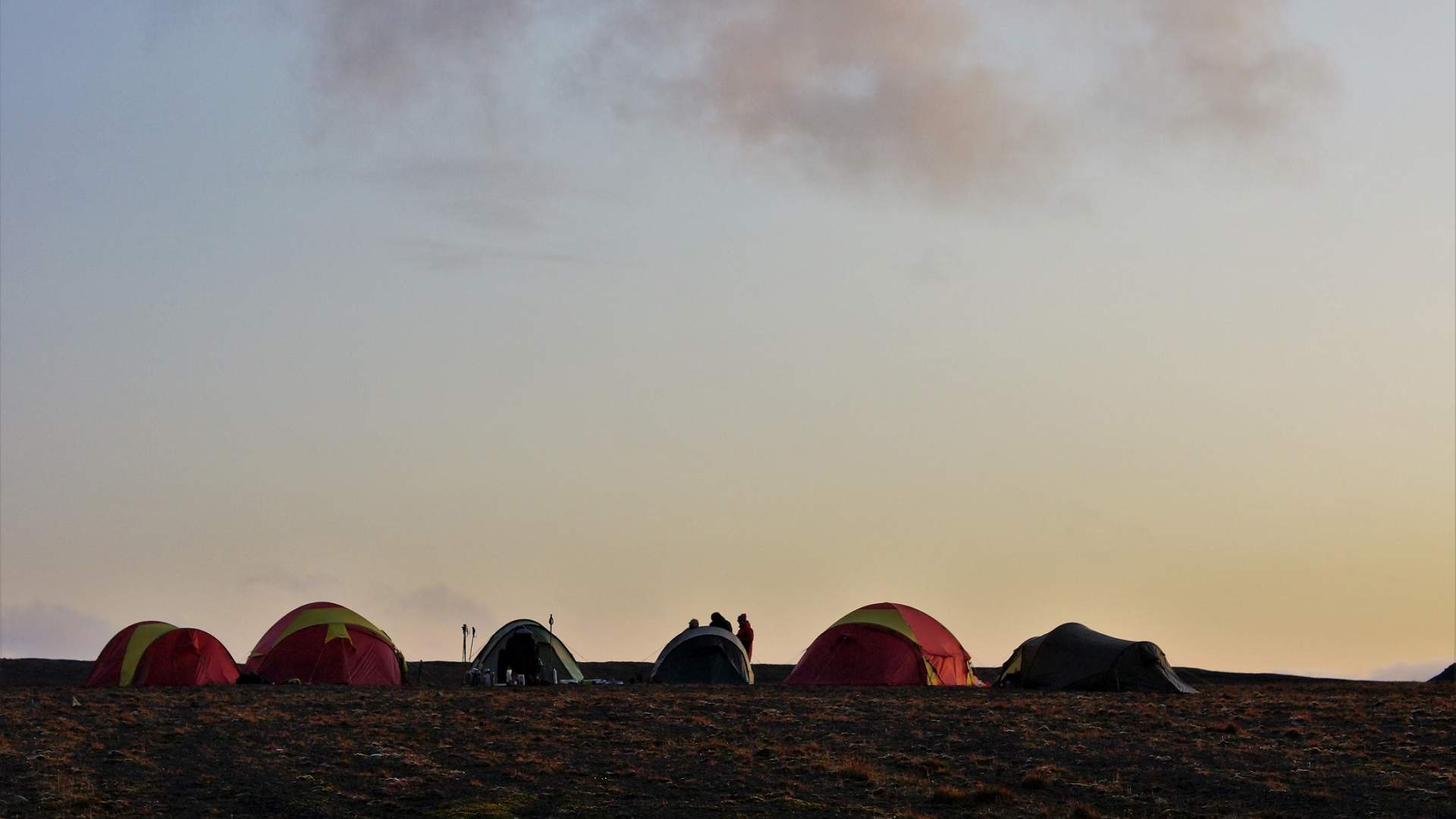 Backyard Svalbard __A night in the Arctic__ (2)