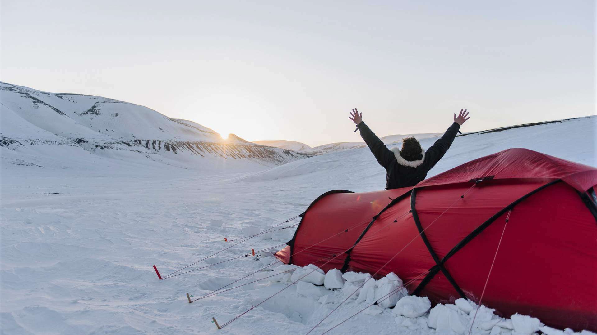 Backyard Svalbard __A night in the Arctic__ (3)