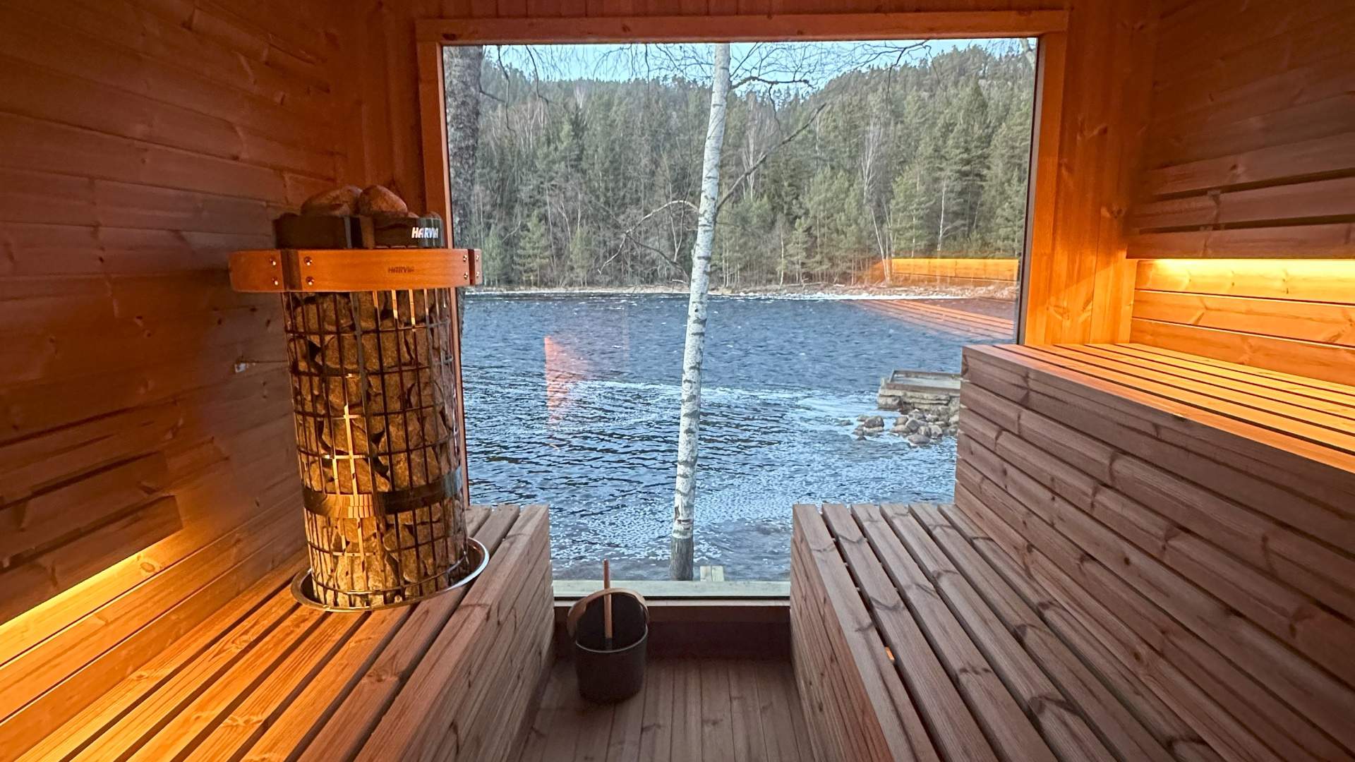 Smeigedag Sauna Elvestua