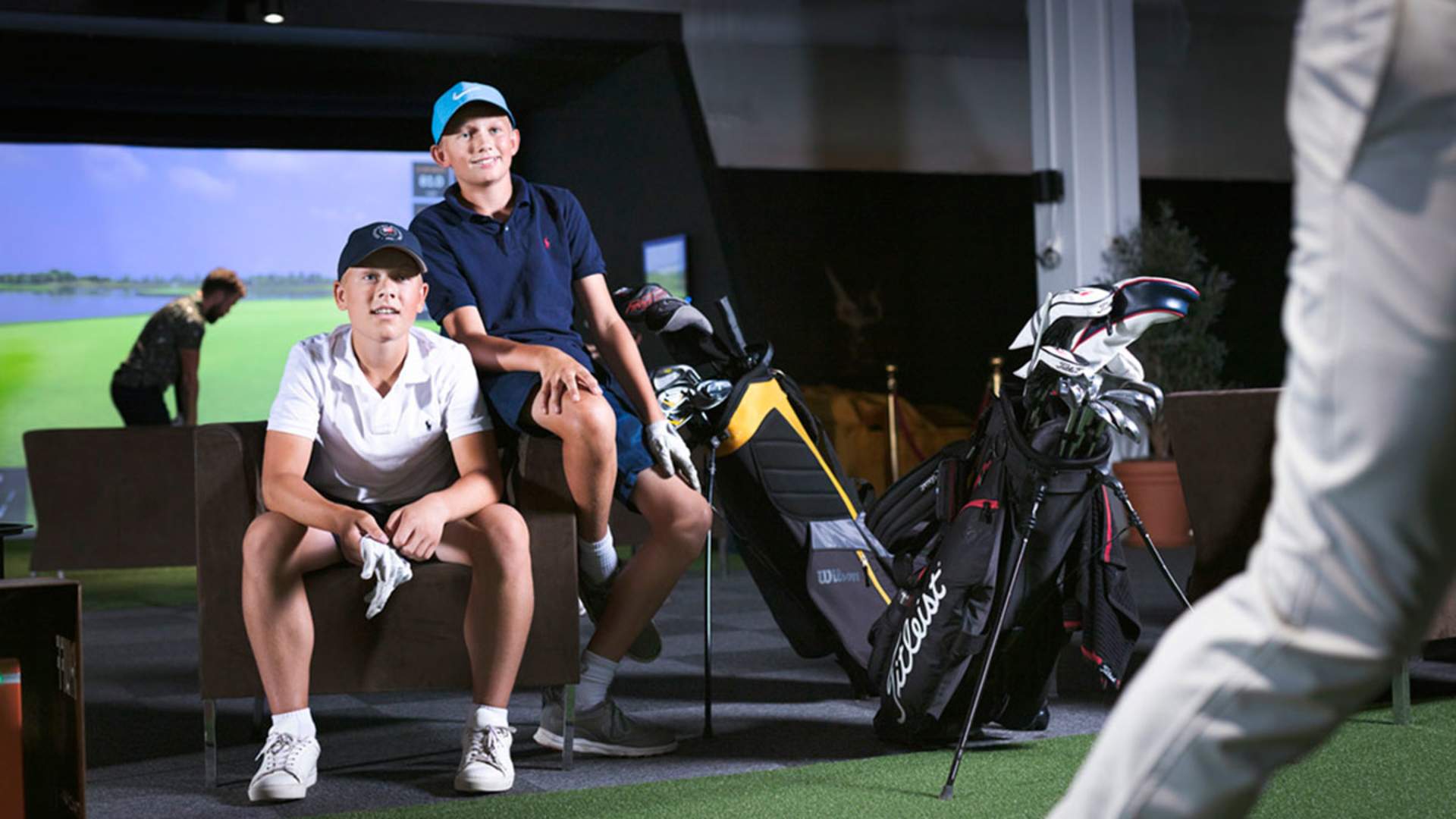 Boys-watching-a-game_72-dpi