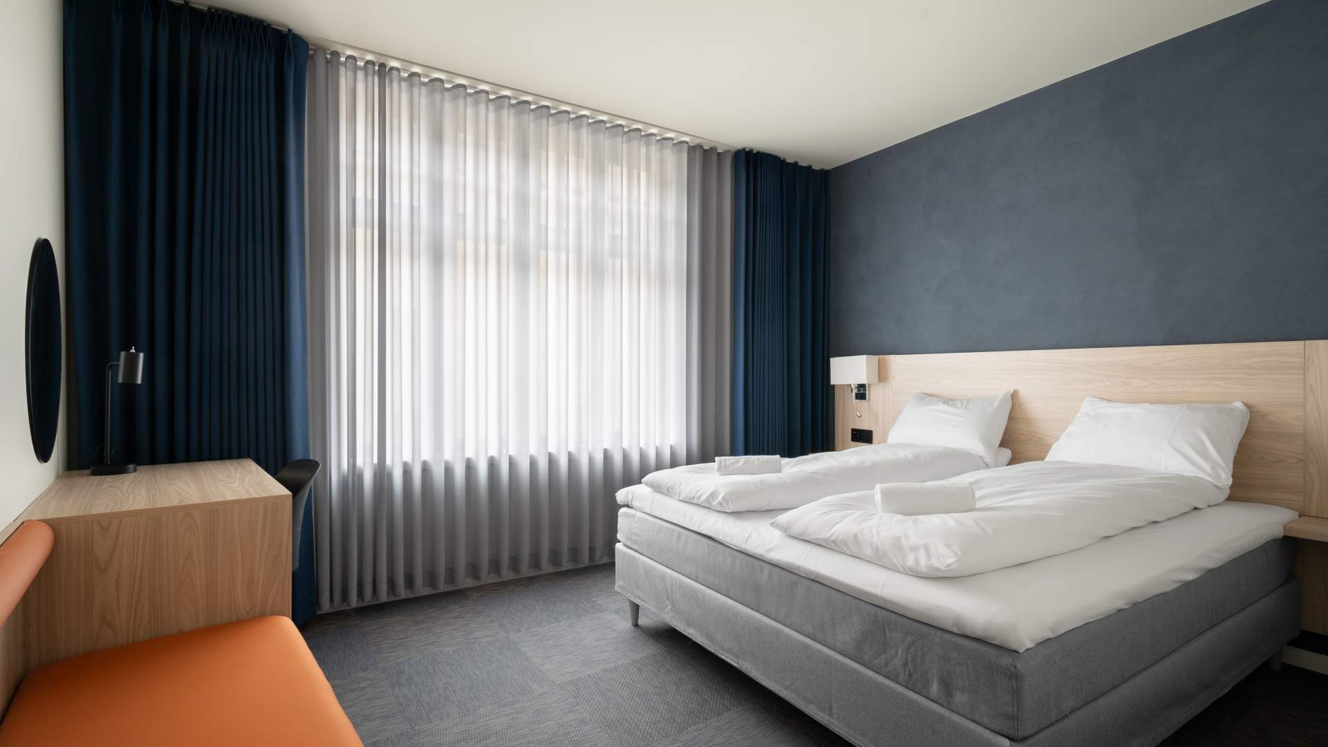 BREEZE Hotel Victoria