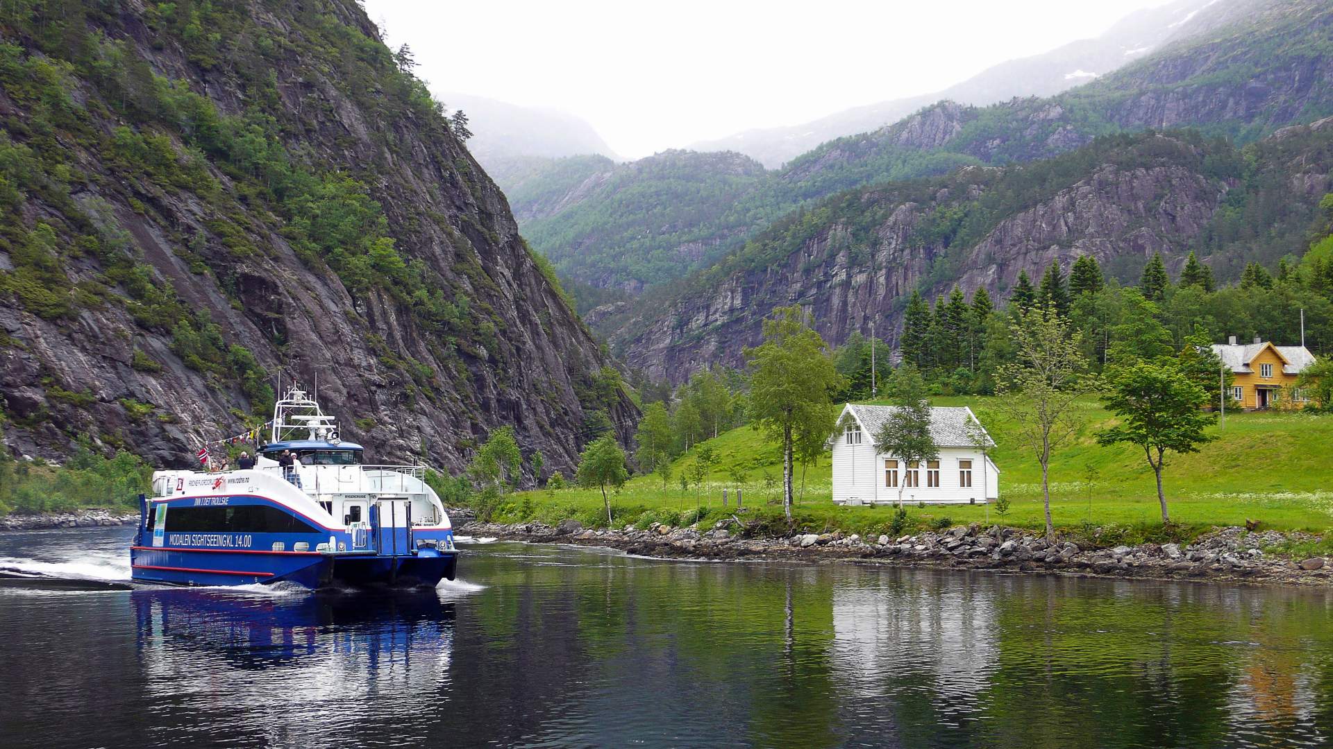 Fjordcruise til Mostraumen