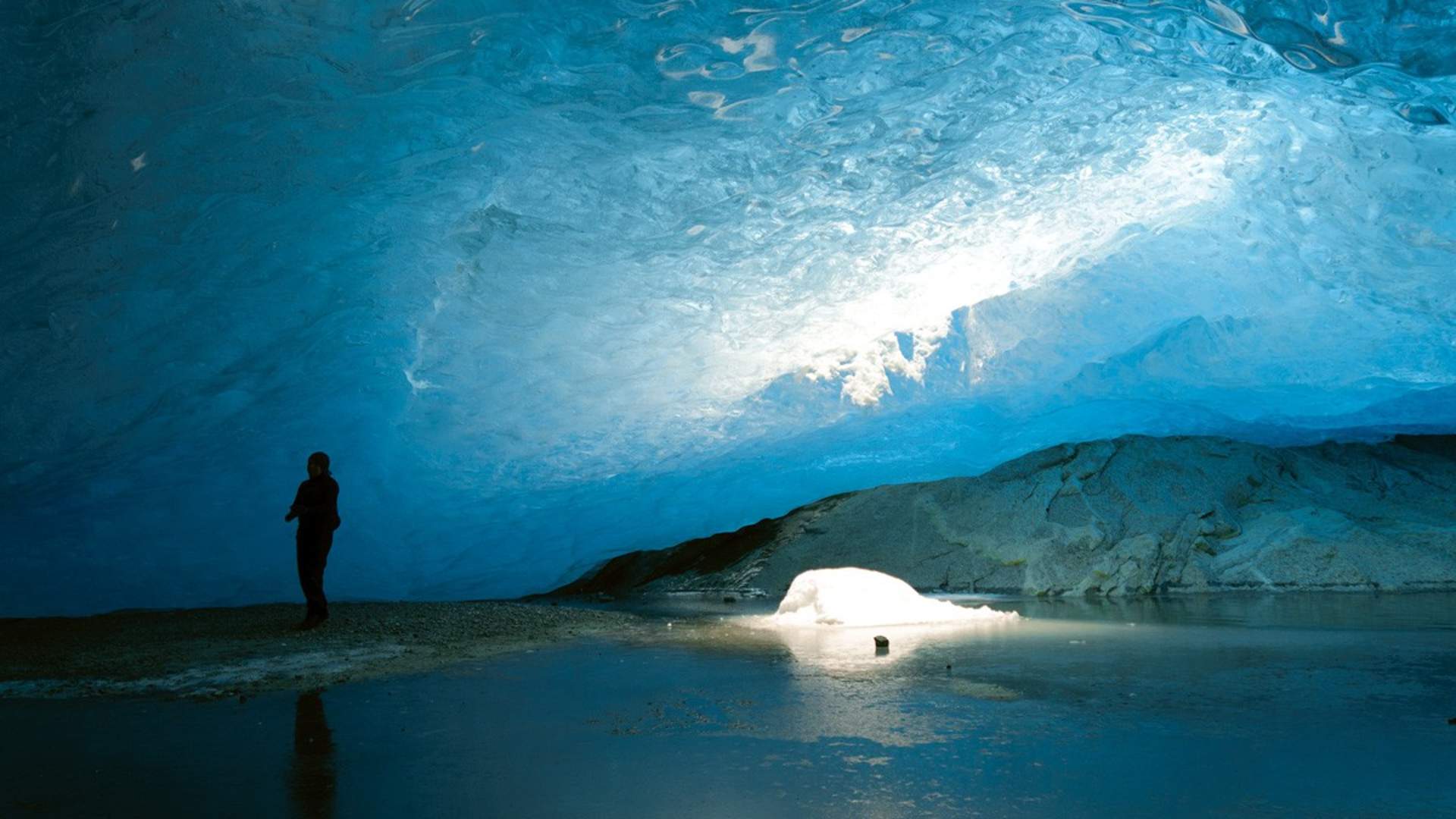 Blåis grottetur Nigardsbreen