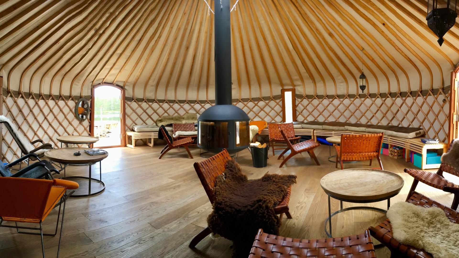 Canvas Hotel interior lounge Credit-Espen Bierud