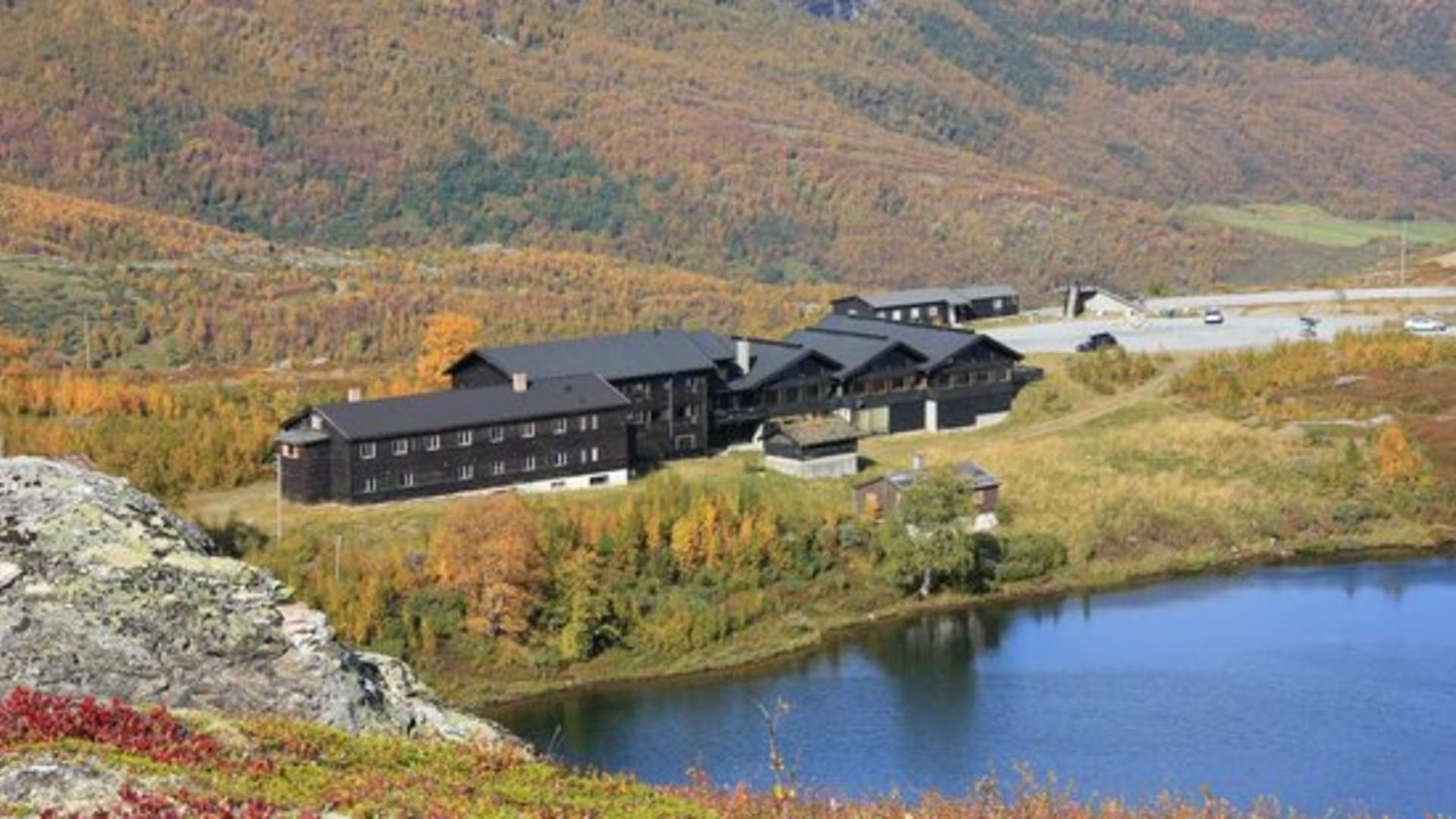 Jotunheimen_Fjellhotell_sommer