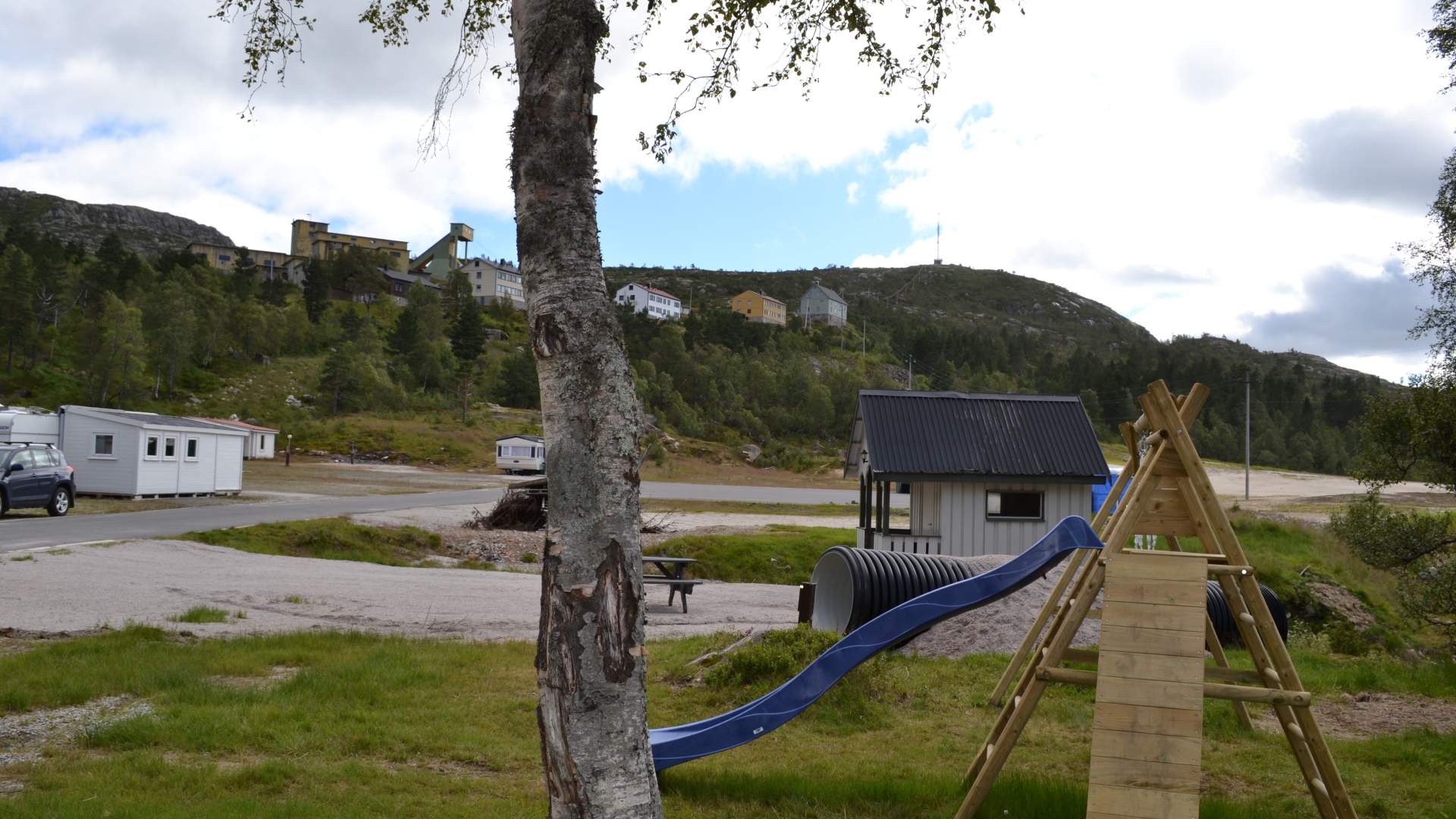 Lekeplass og camping