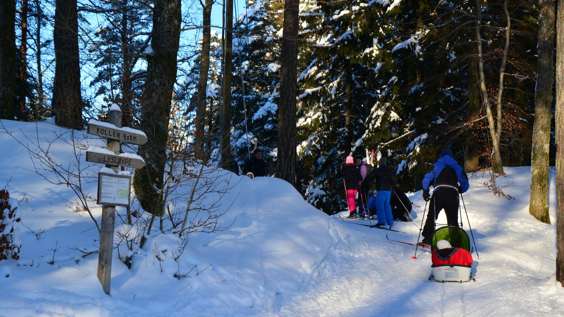 På ski på Dømmesmoen