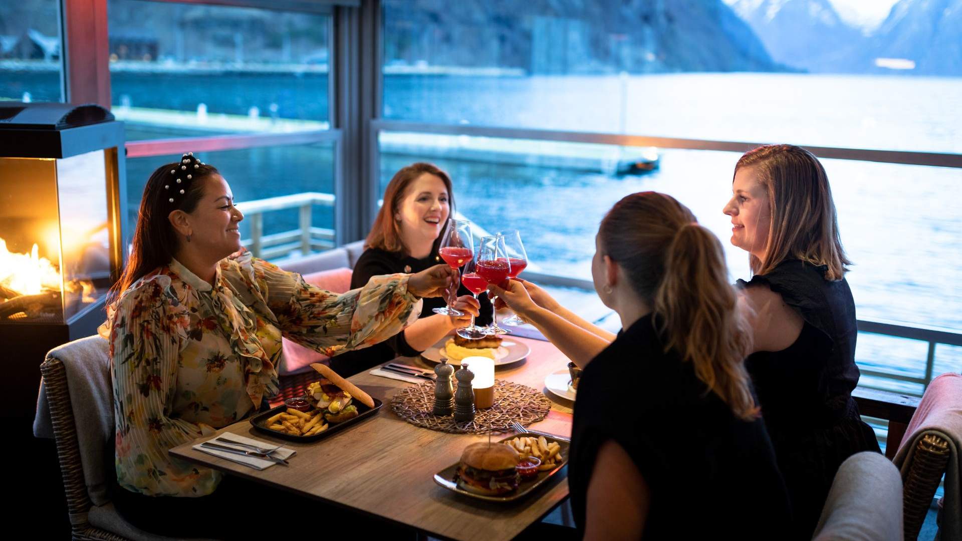 Flåm Marina Terrace