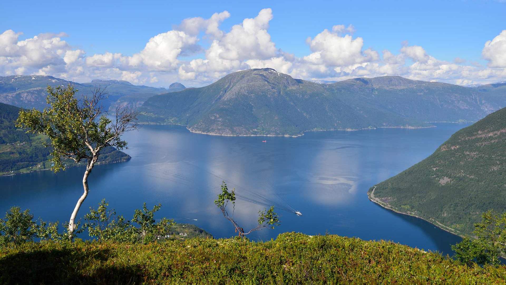 Dronningstien - panoramic hiking trail_